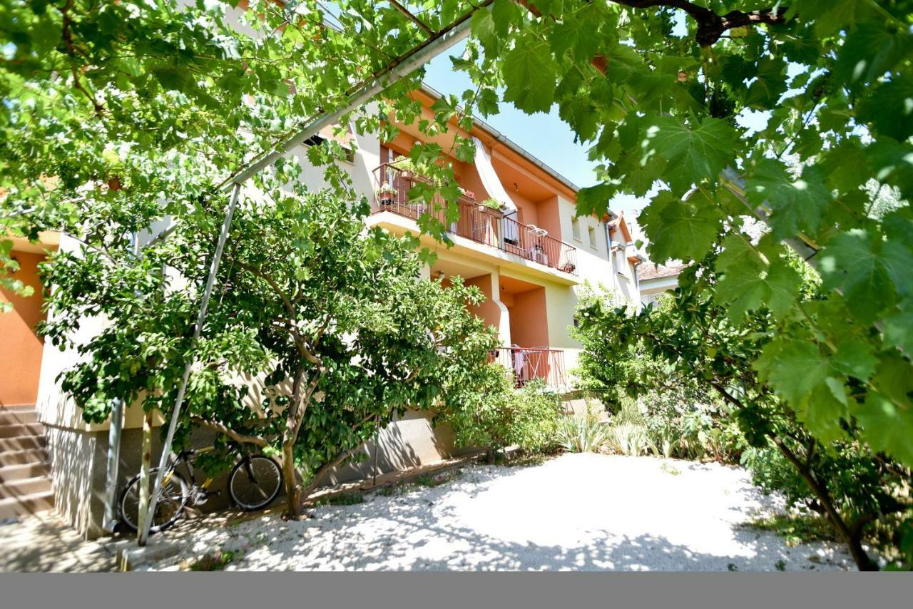 Mihaela Apartment 扎达尔 外观 照片